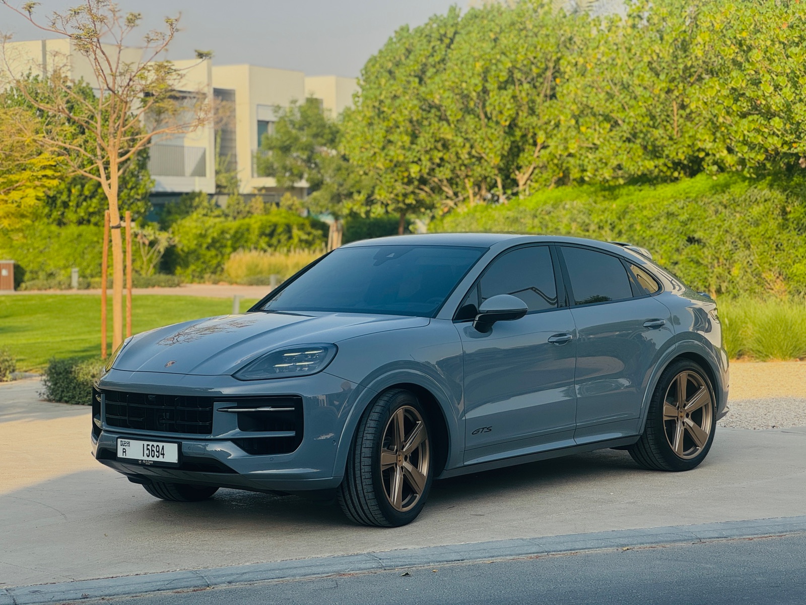 Фото 5: Porsche Cayenne 2025