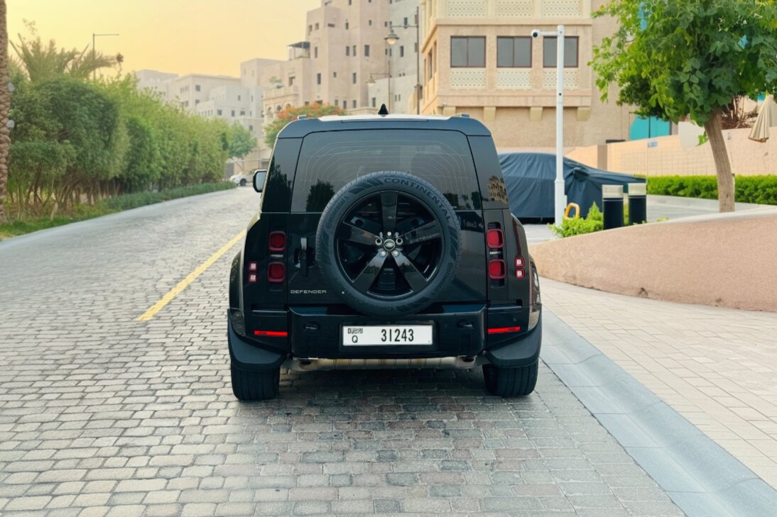 Range Rover Defender 2025 照片 3