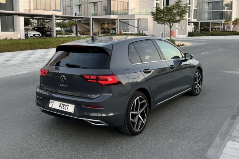 Foto 2 van Volkswagen Golf 8 2024