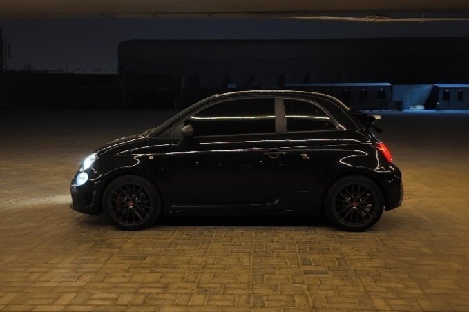 Abarth 695 2024 photo 2