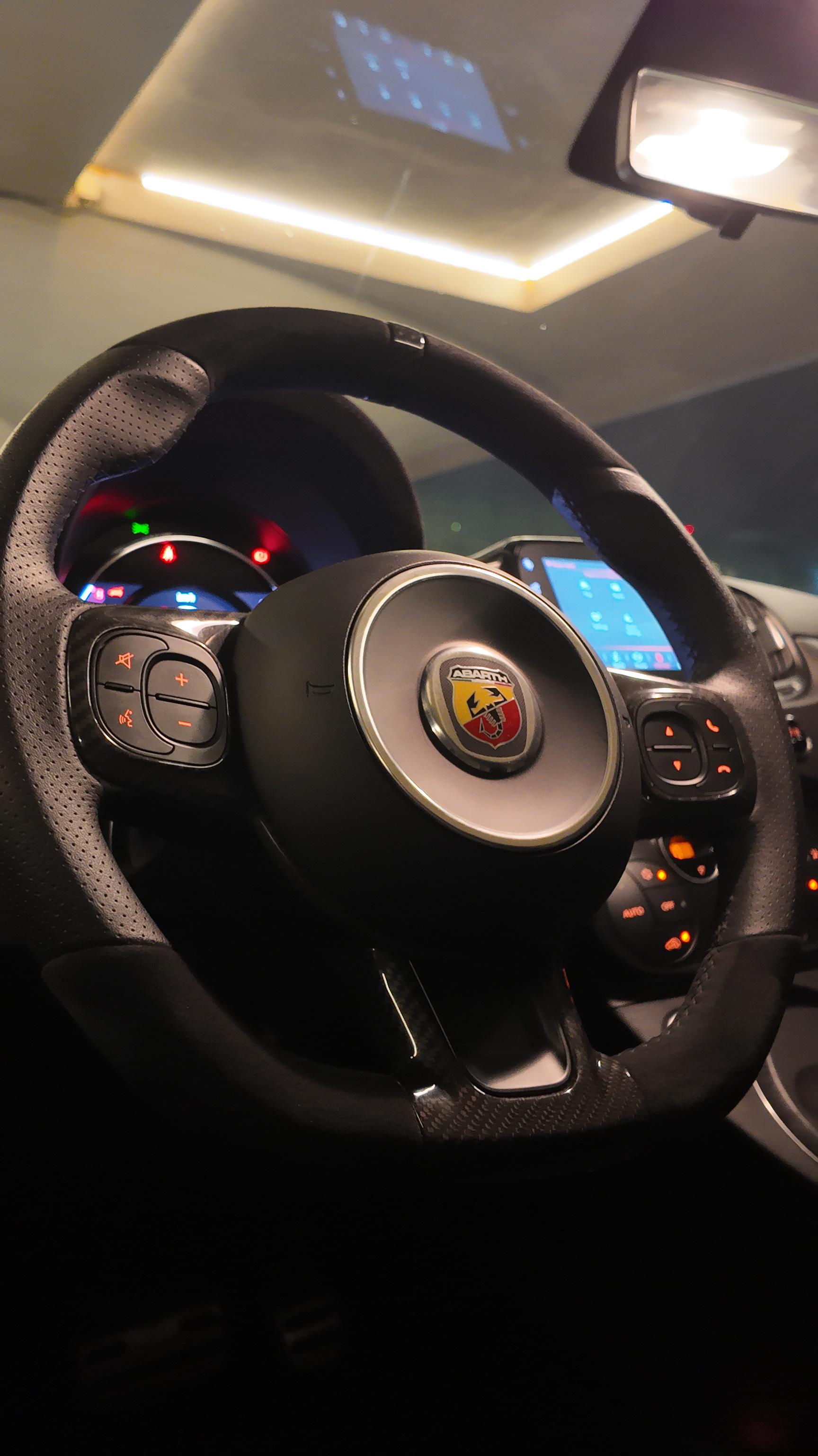 Abarth 695 2024 photo 5