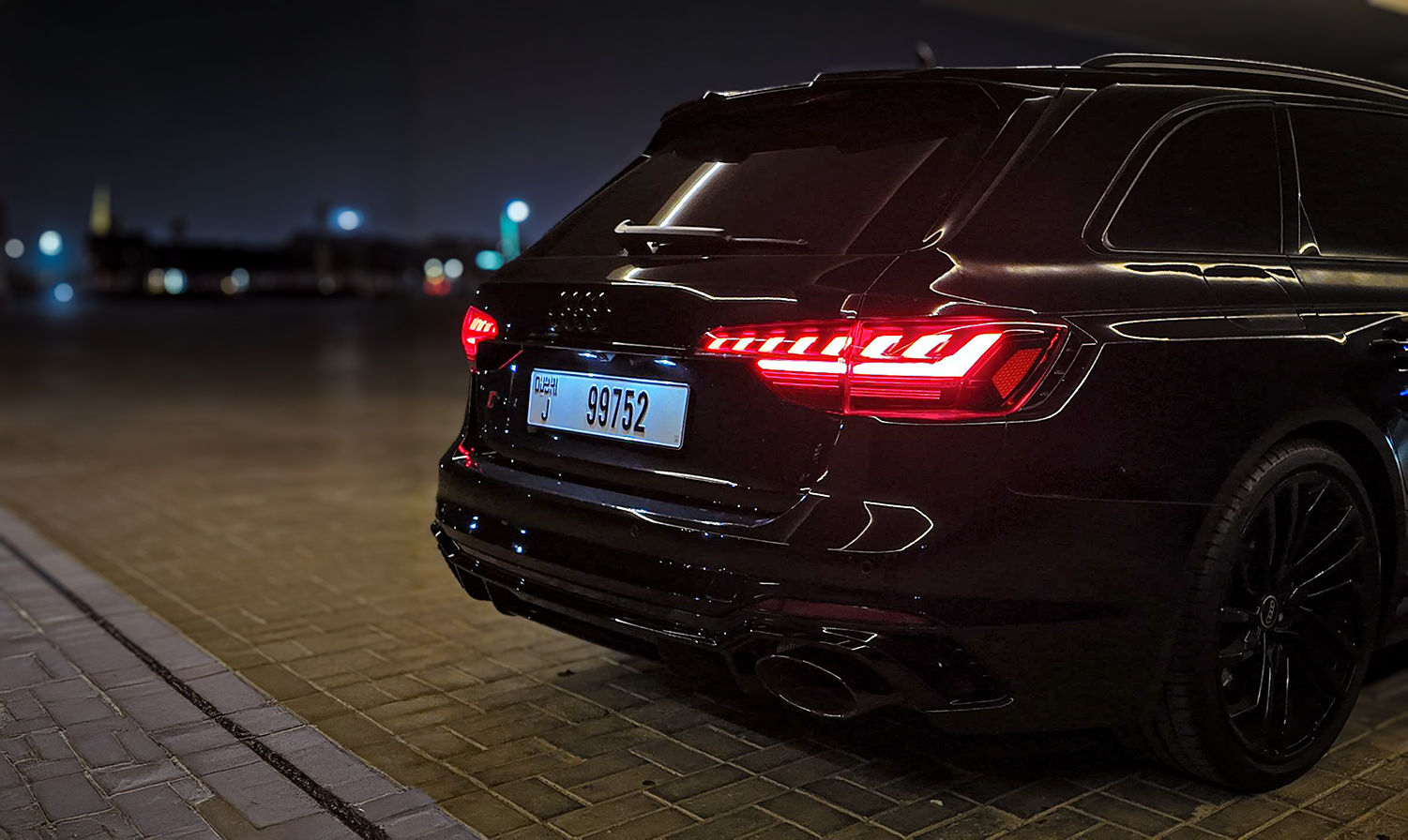 Audi RS4 2022 photo 2