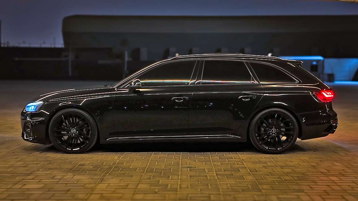 Audi RS4 2022 photo 5