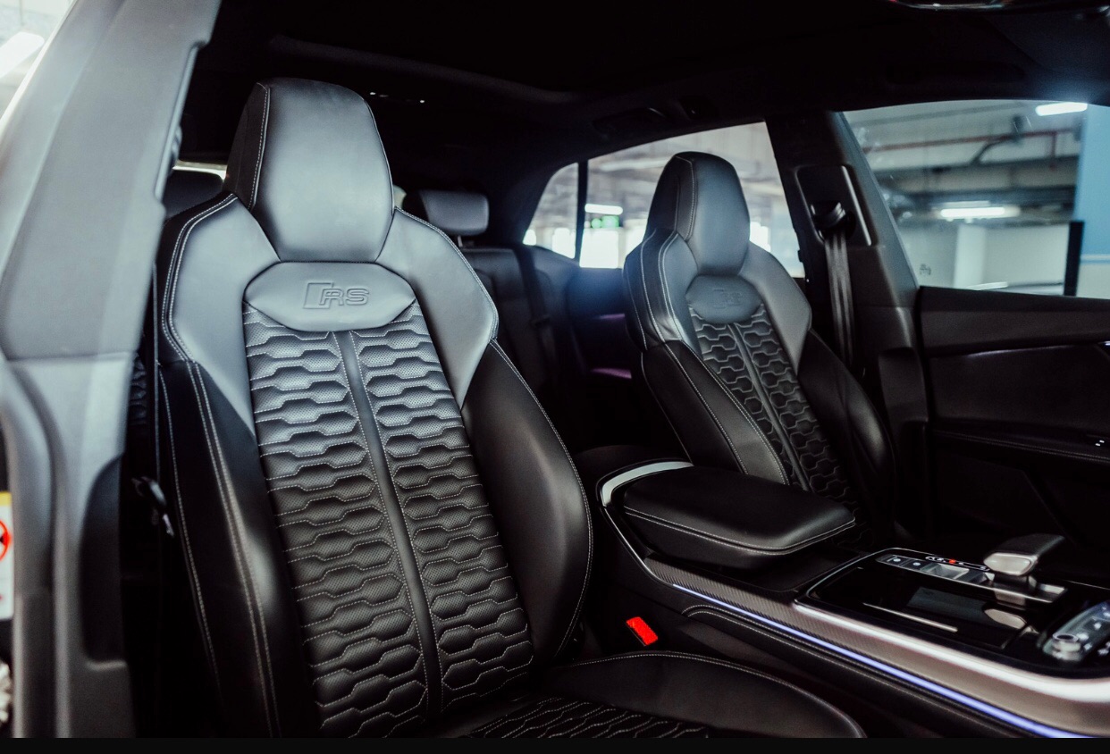 Audi RS Q8 2024 photo 7