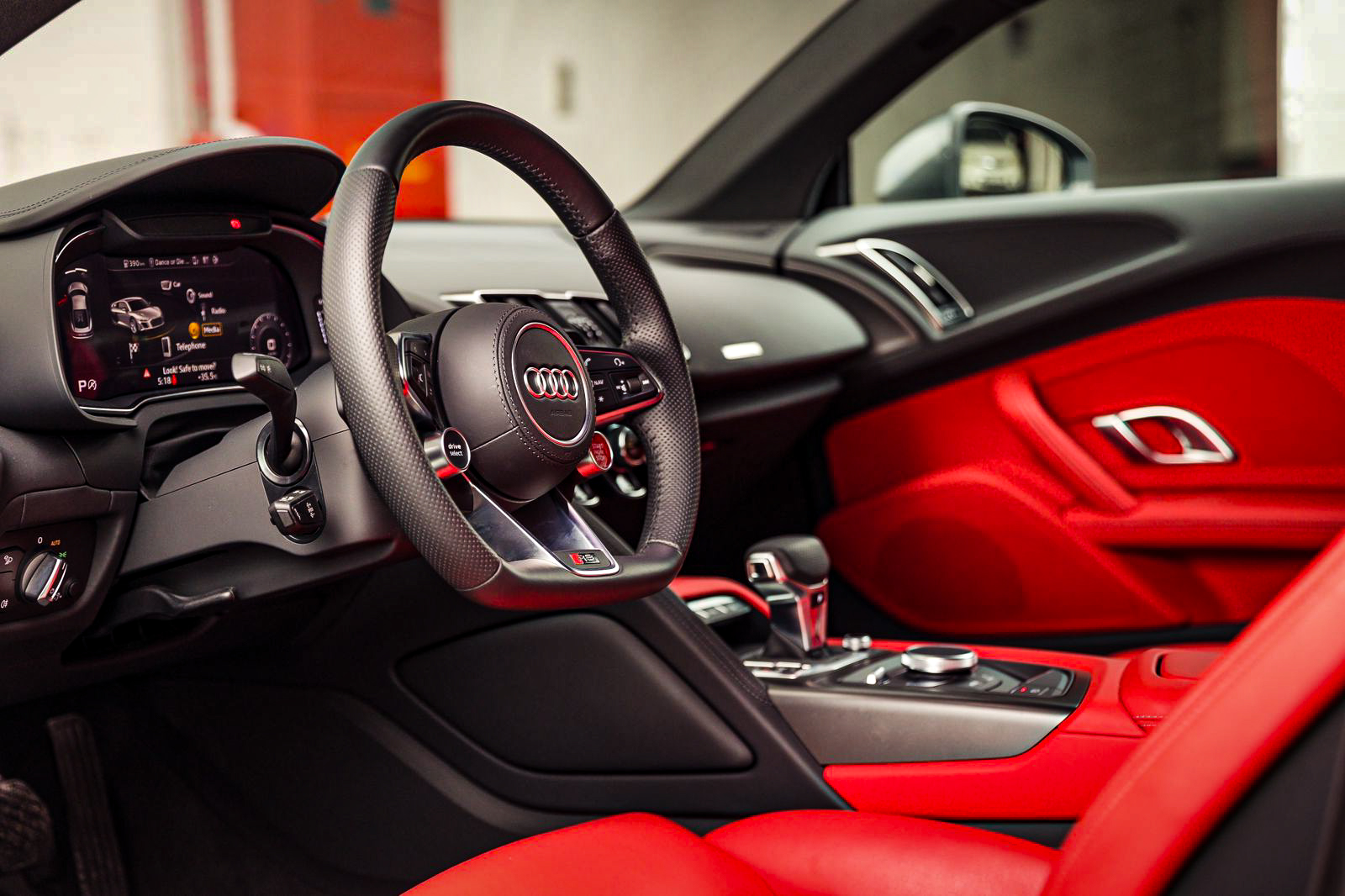 Audi R8 2023 photo 4