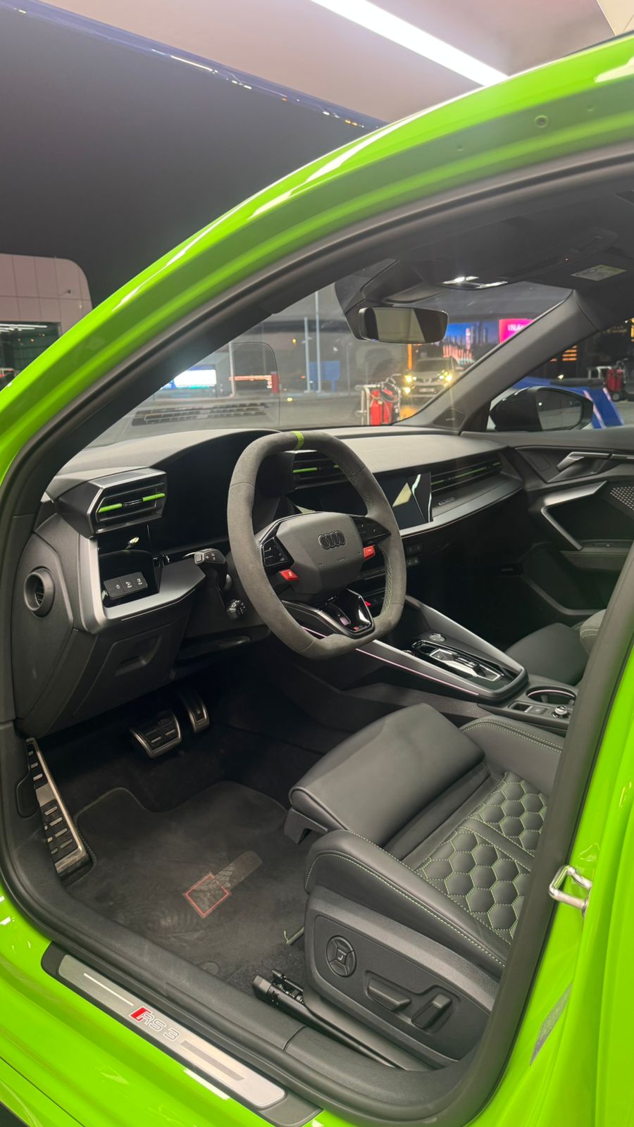 Audi RS3 2025 photo 4