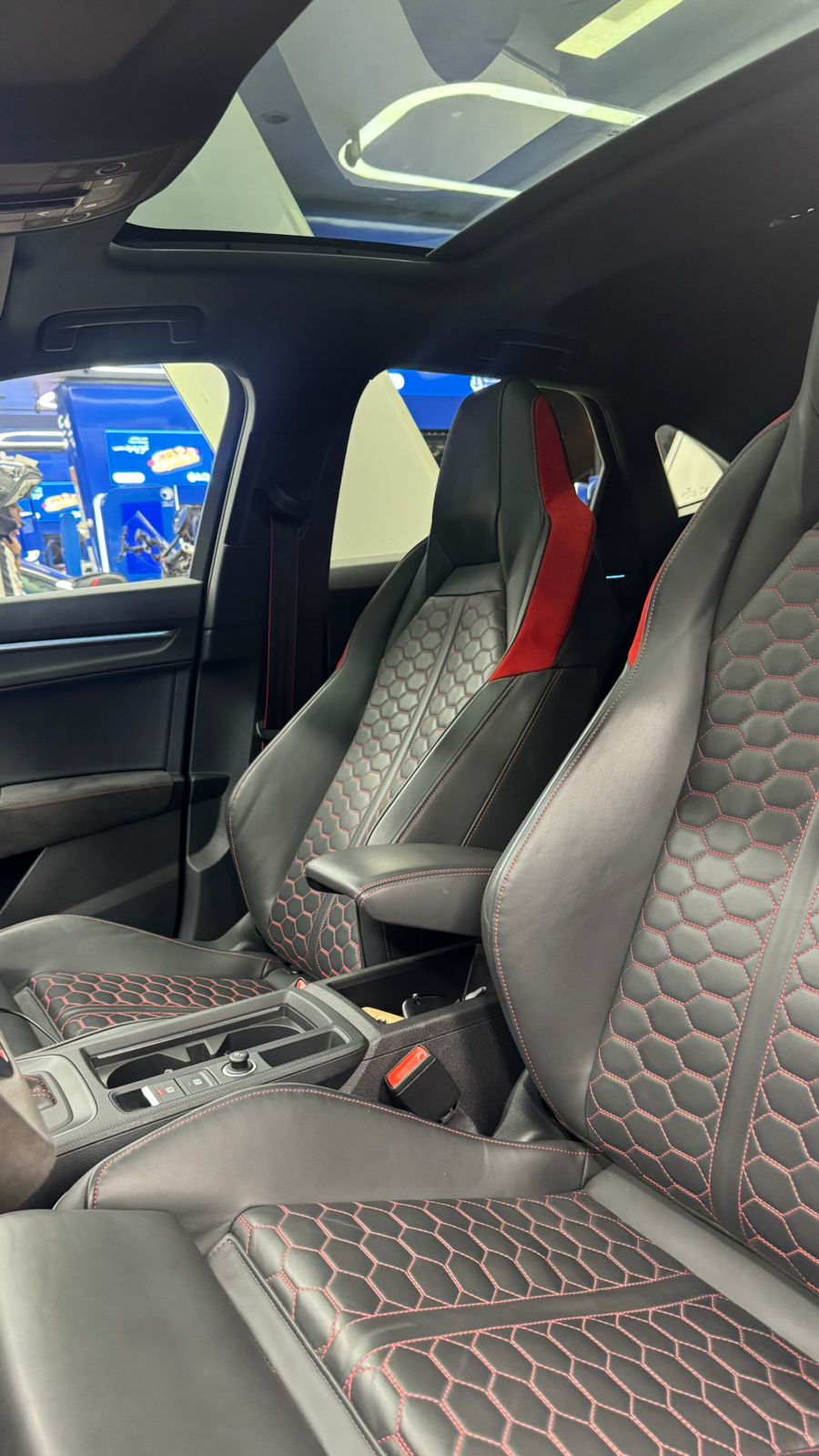 Audi RS Q3 2023 photo 4