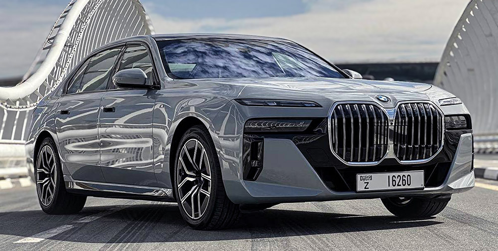 Bmw 7 Series 735i 2025 photo 2