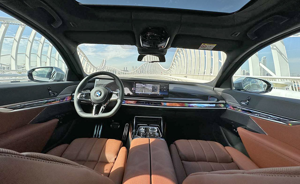 Bmw 7 Series 735i 2025 photo 4