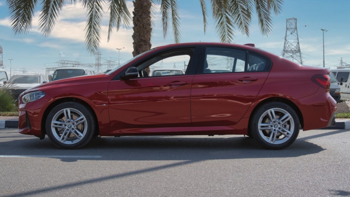 Bmw 1 Series 2024 photo 3