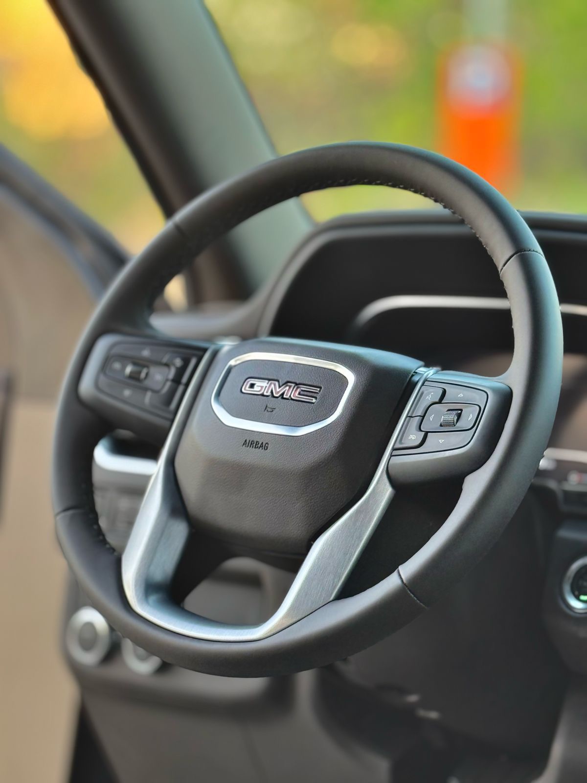 GMC Yukon 2024 photo 7