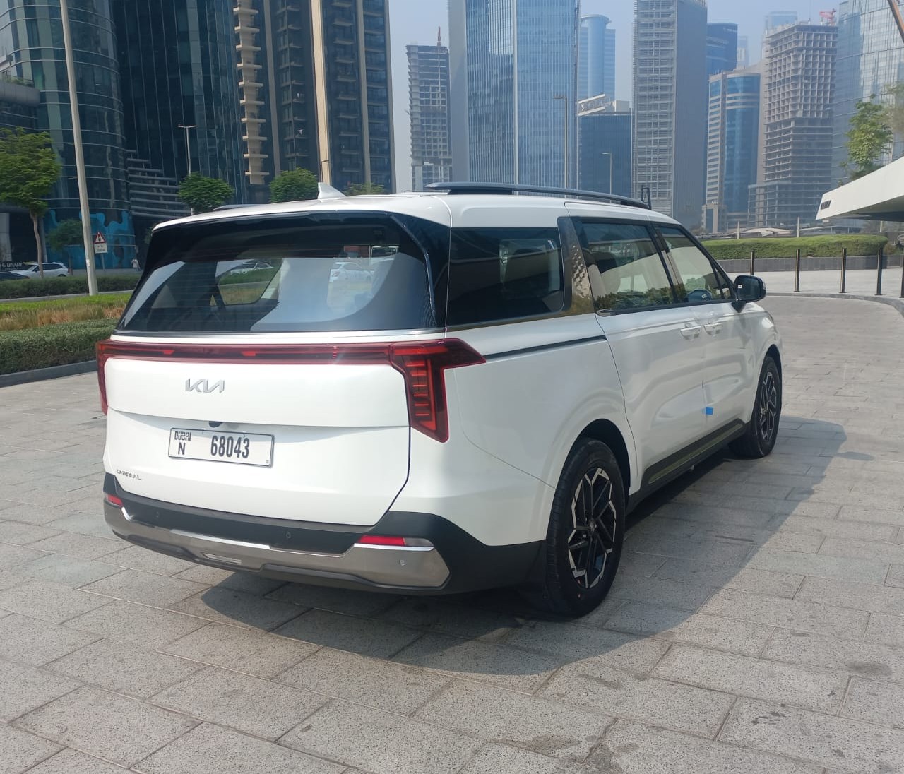 Kia Carnival 2026 photo 2