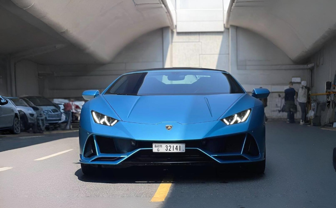 Lamborghini Huracan 2024 photo 2