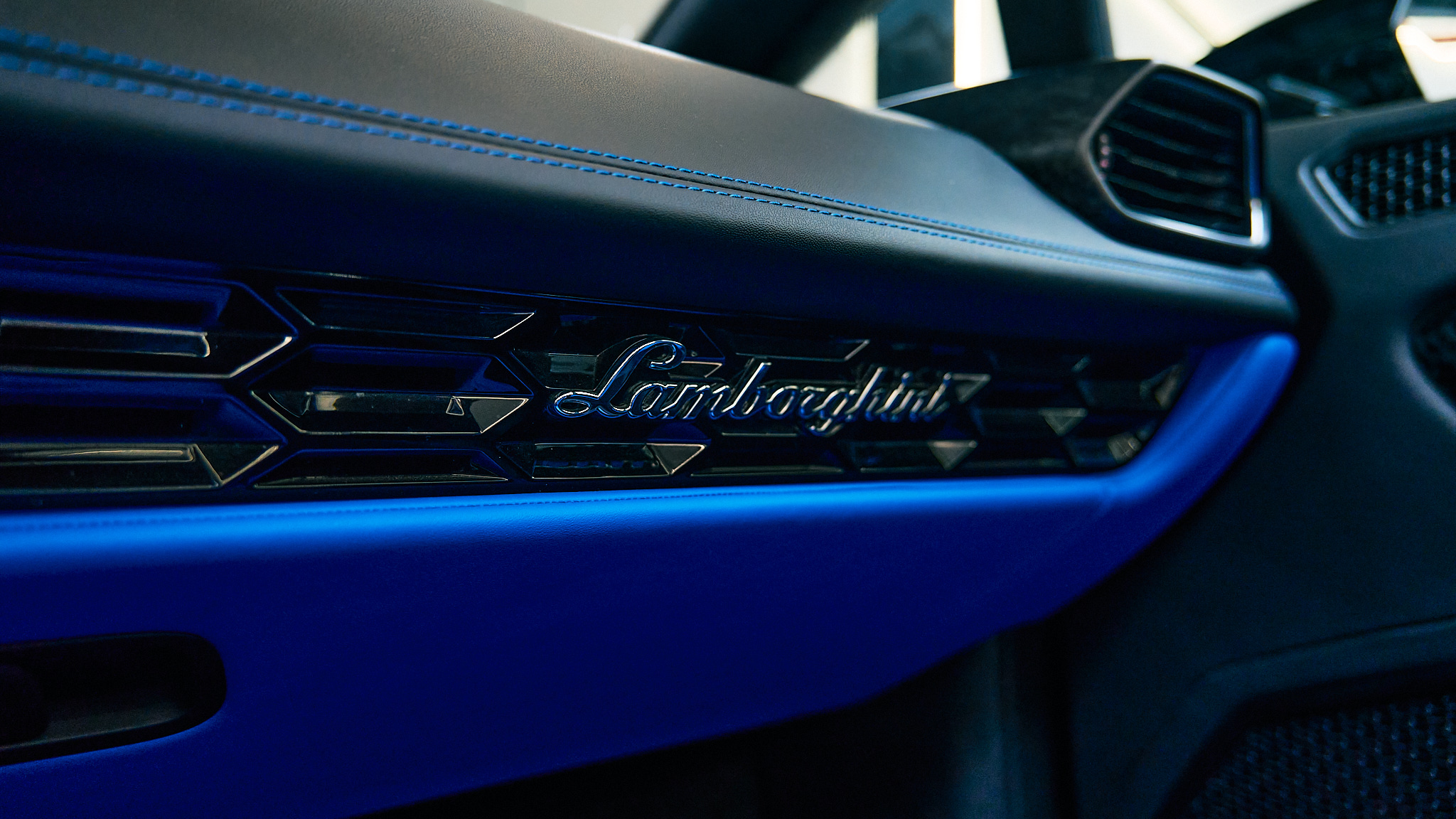 Lamborghini Huracan 2024 photo 7