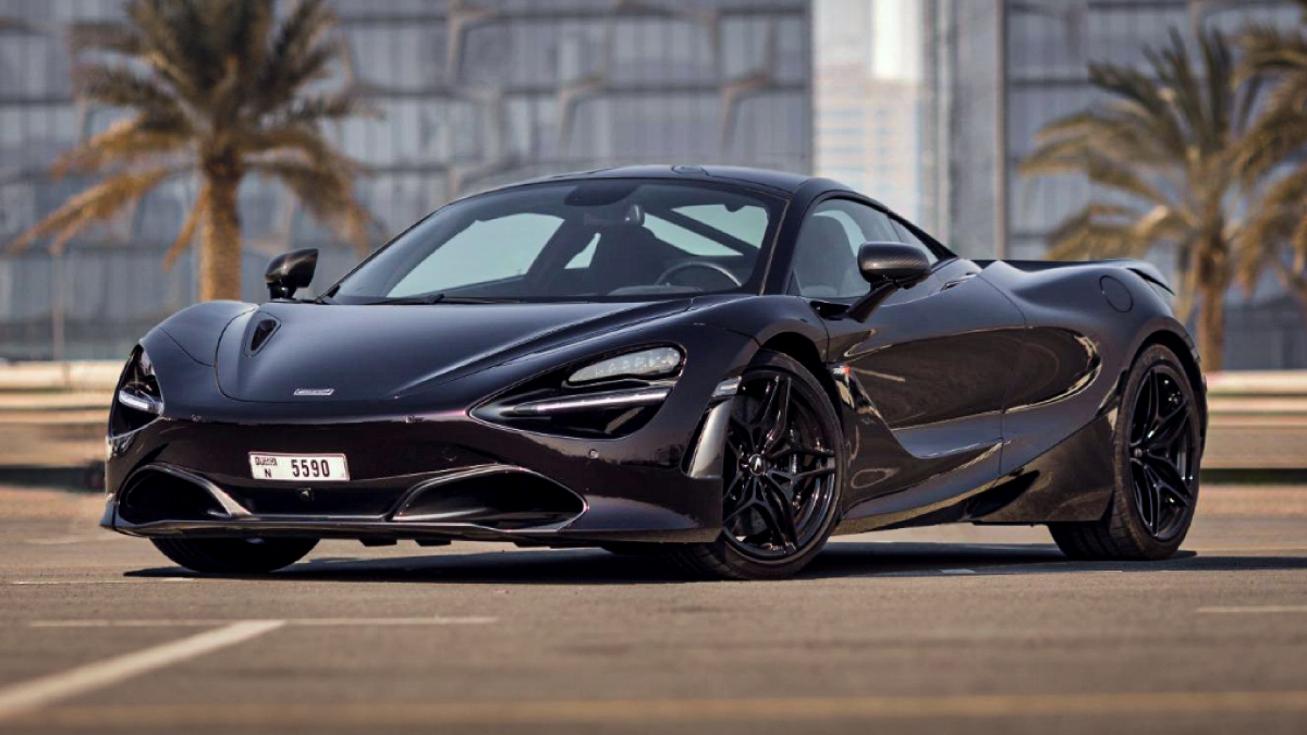 McLaren 720S 2023 photo 2