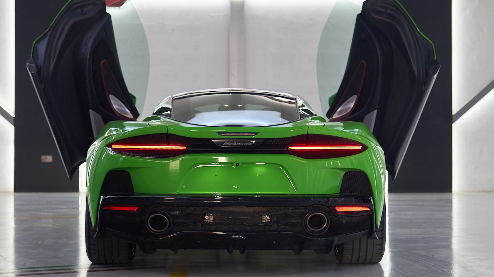 McLaren GT 2024 photo 2