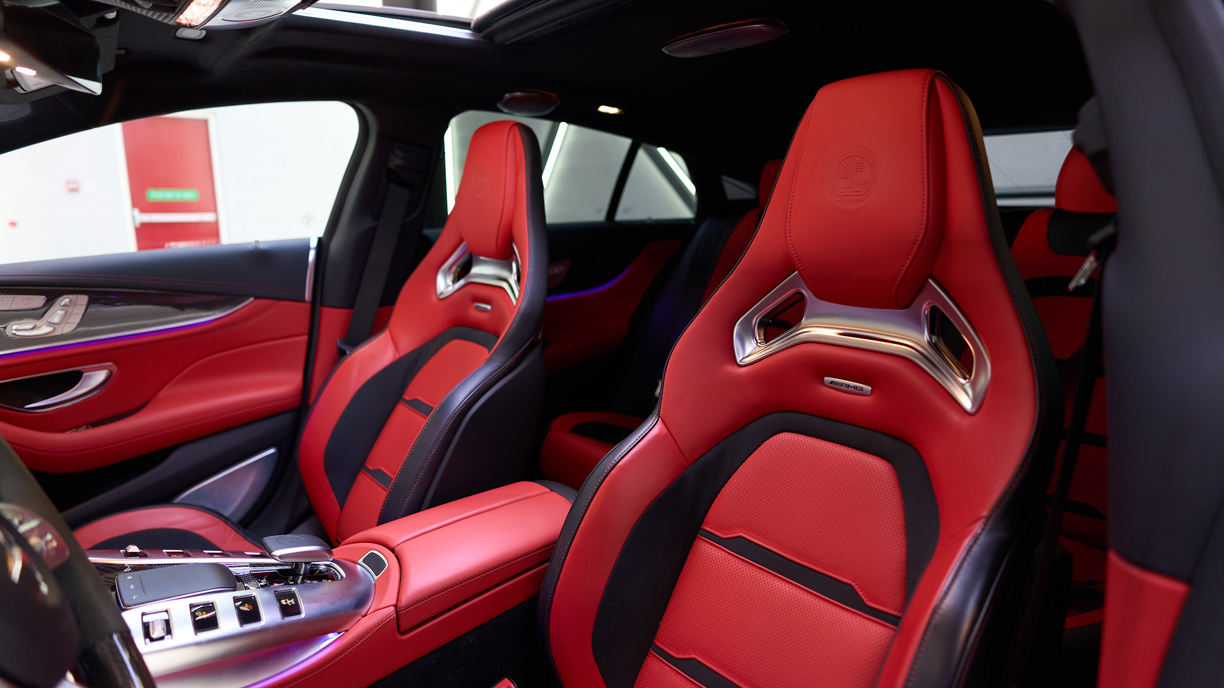 Mercedes AMG GT 2023 photo 3