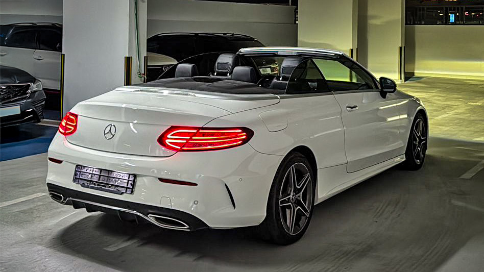 Mercedes C-Class 2023 photo 2