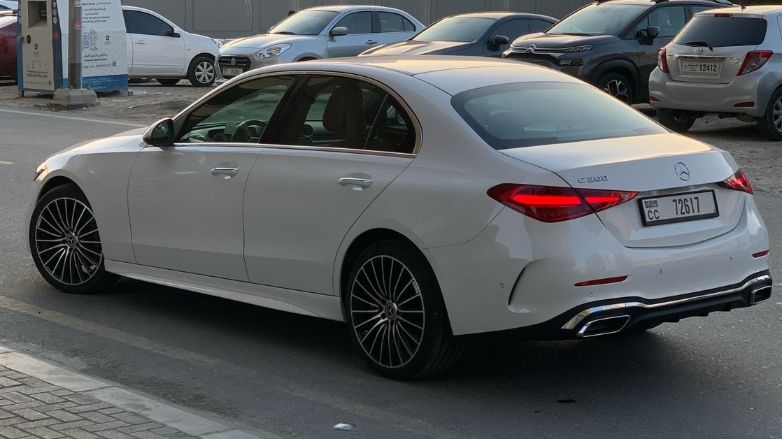 Mercedes C-Class 2023 photo 3