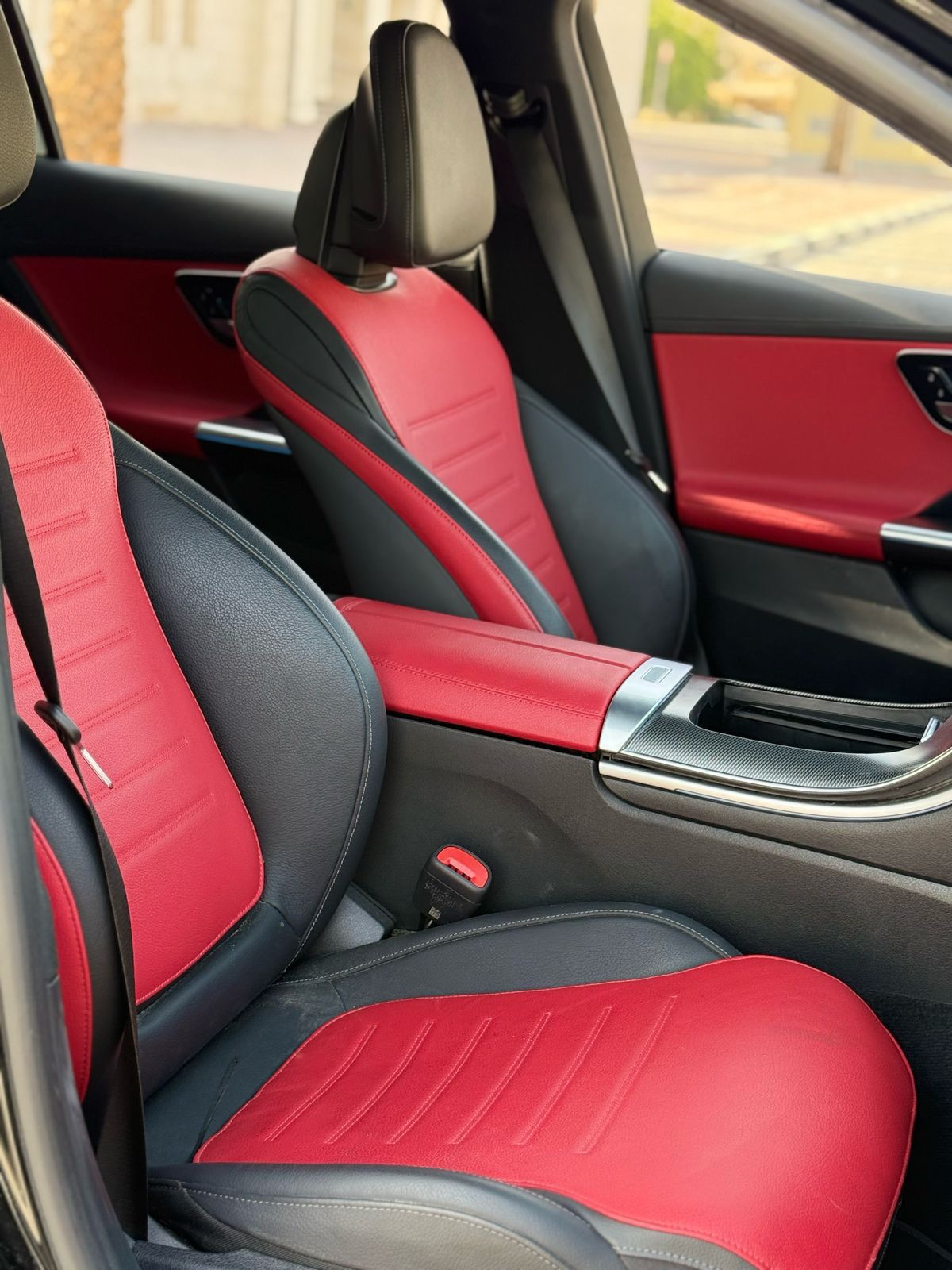 Mercedes C-Class 2025 photo 3