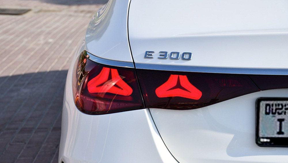 Mercedes E-Class 2024 photo 4