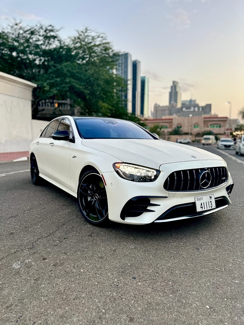 Mercedes E-Class 2022 photo 3