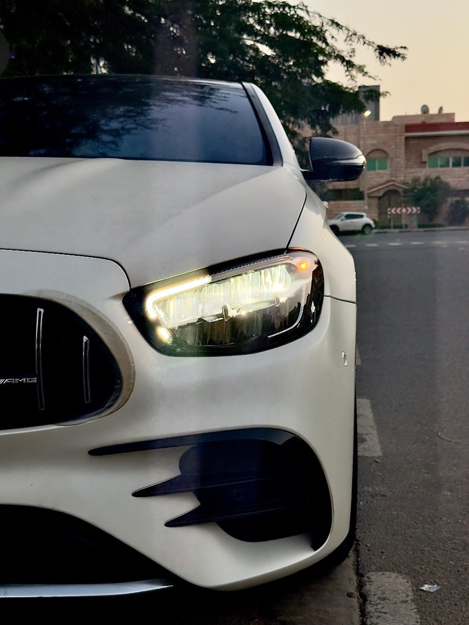 Mercedes E-Class 2022 photo 2