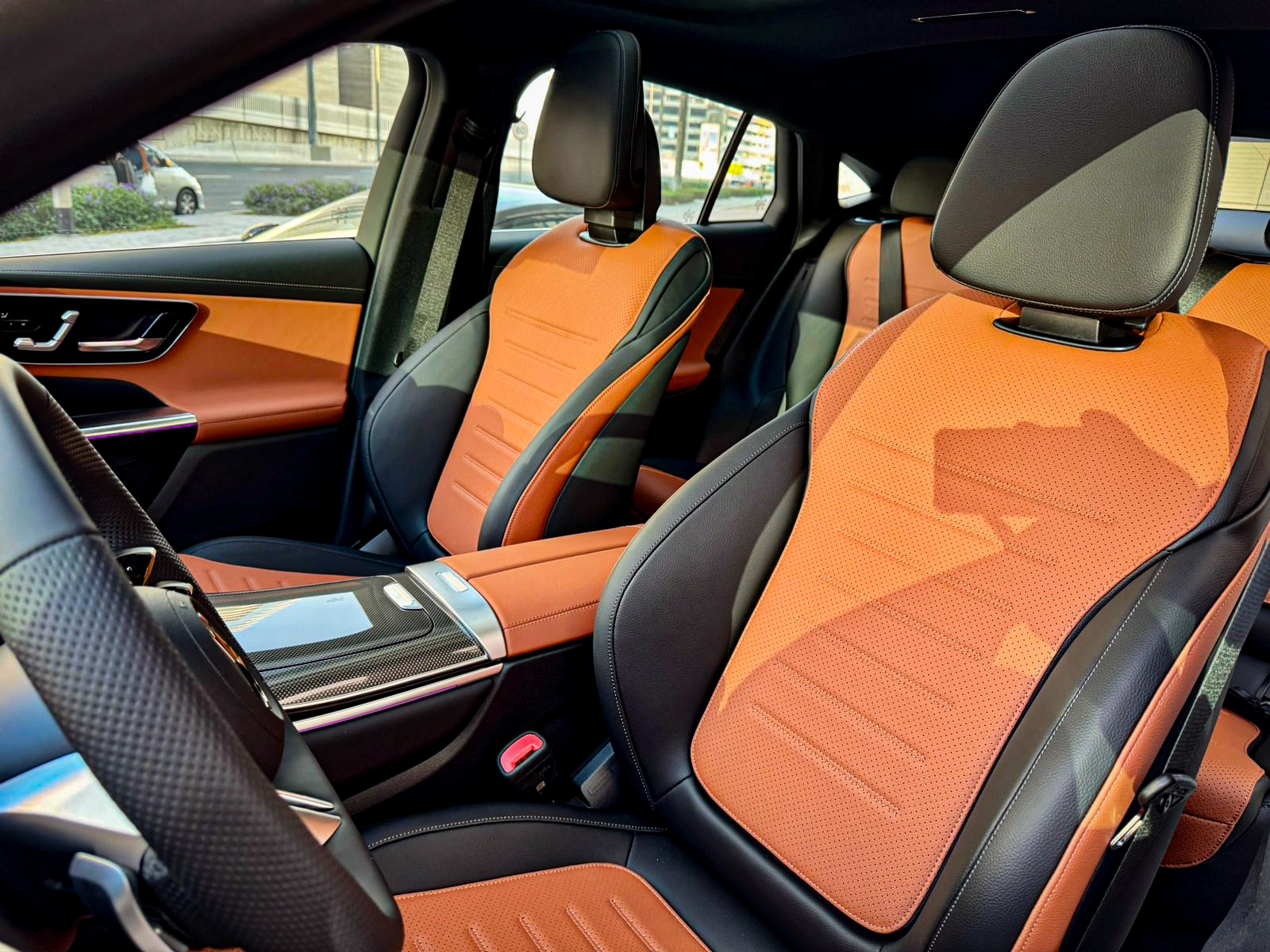 Mercedes GLC 200 2025 photo 3