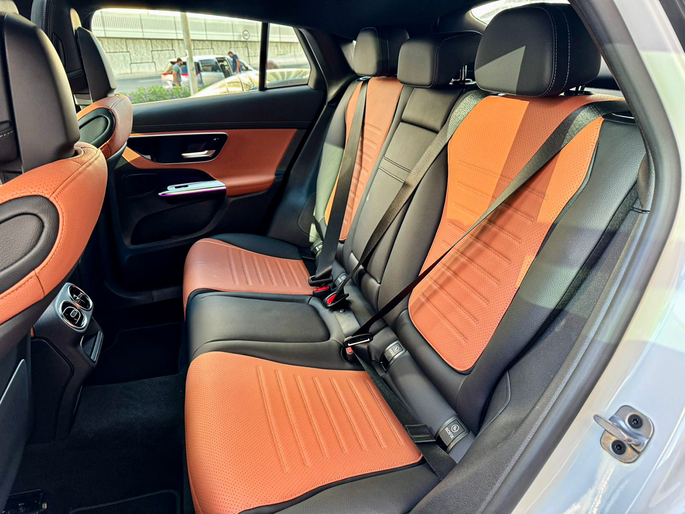 Mercedes GLC 200 2025 photo 4