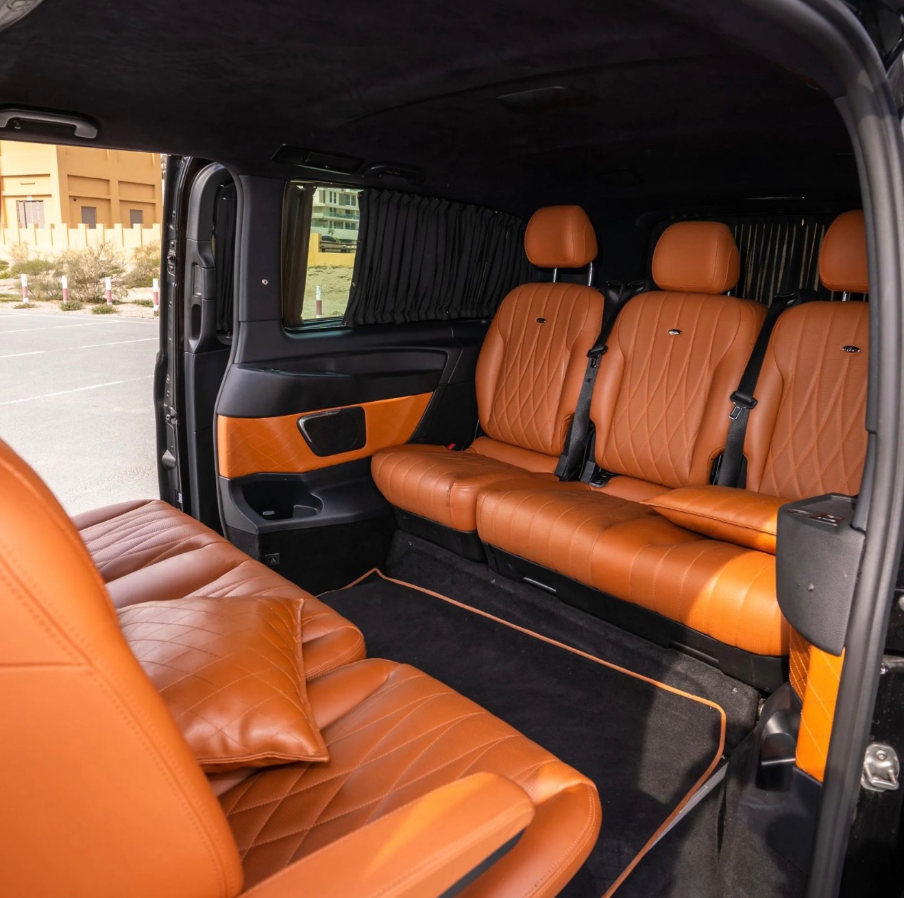 Foto 4 de Mercedes Clase V FALCON EDITION 2024