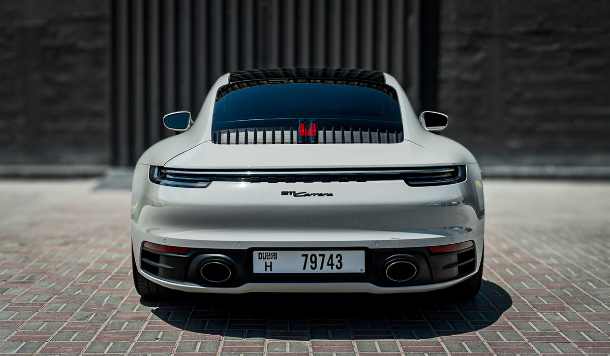 Porsche 911 Carrera 2025 photo 2