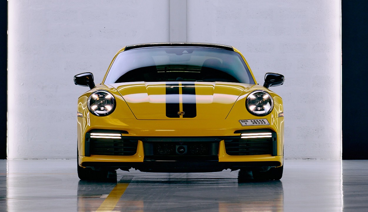 Porsche 911 Turbo S 2024 photo 2