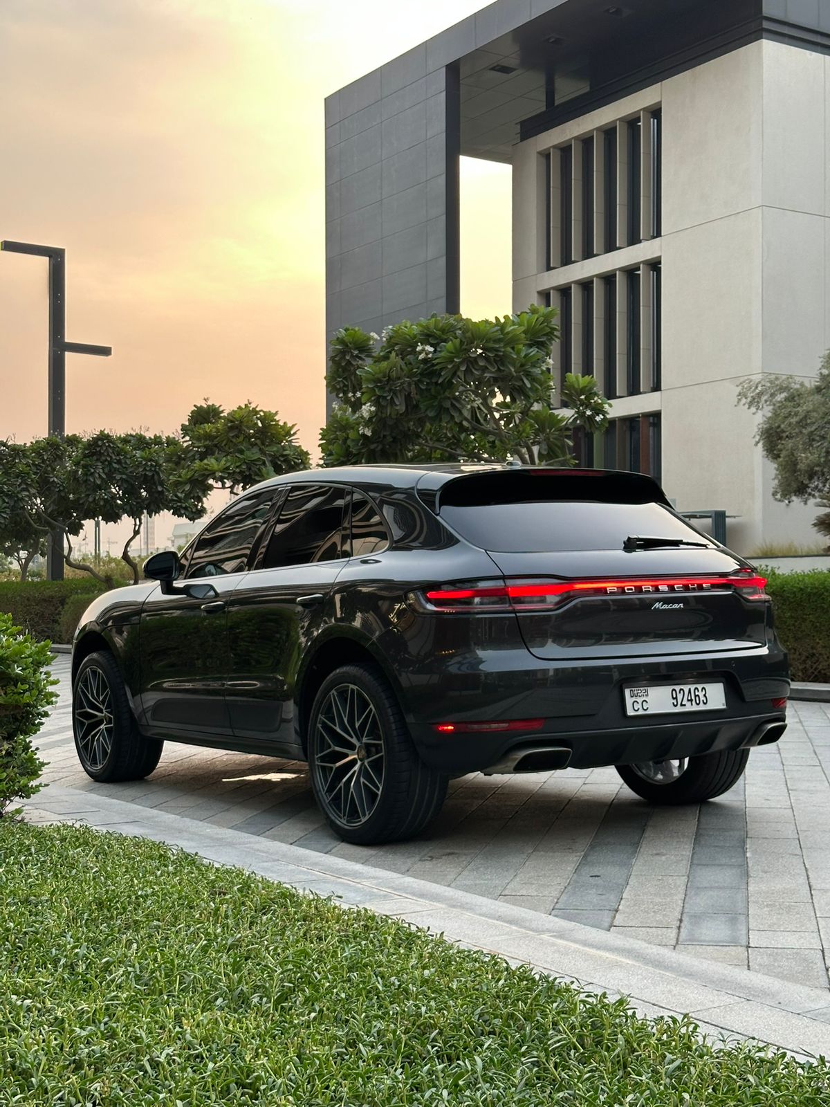 Porsche Macan 2024 photo 2
