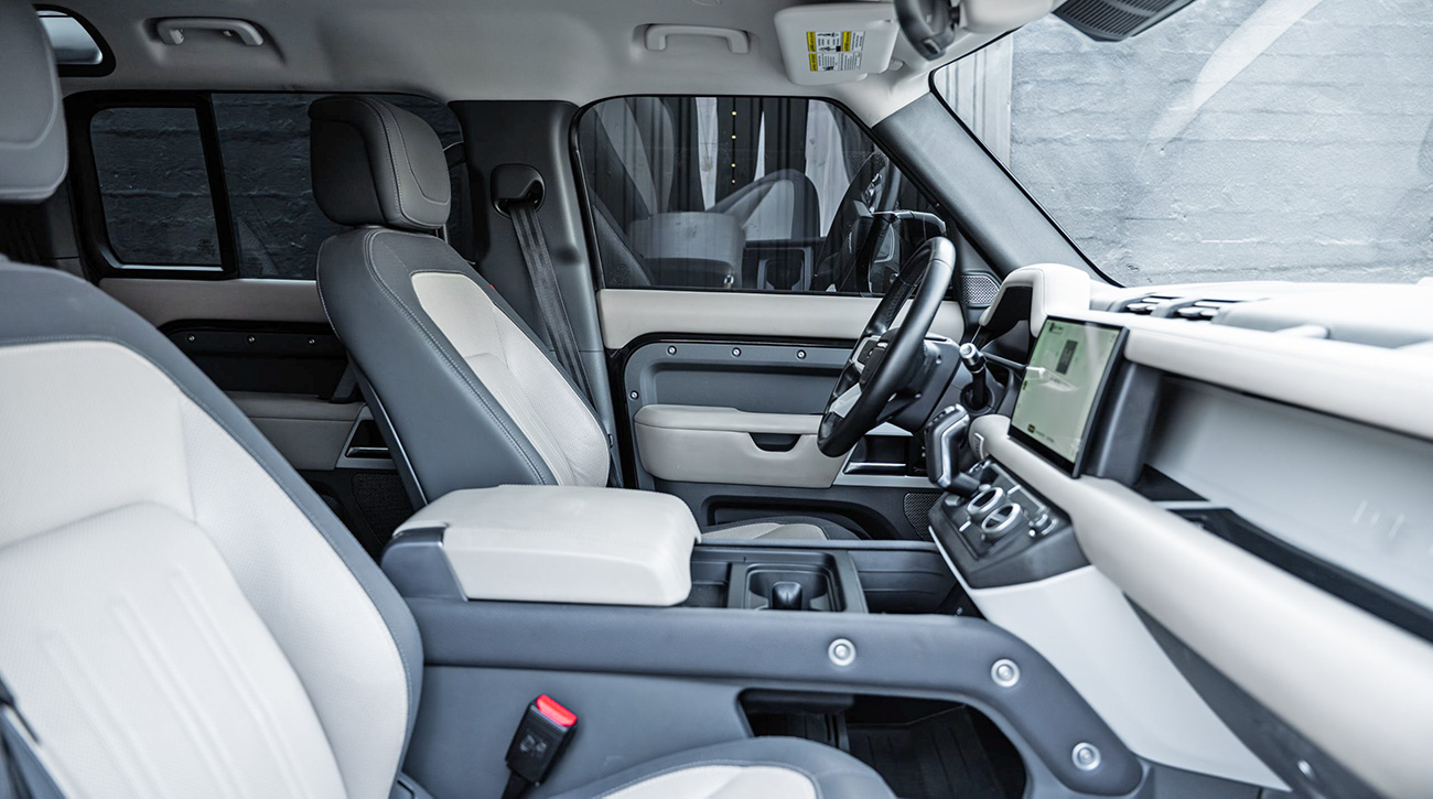 Range Rover Defender 2023 photo 7
