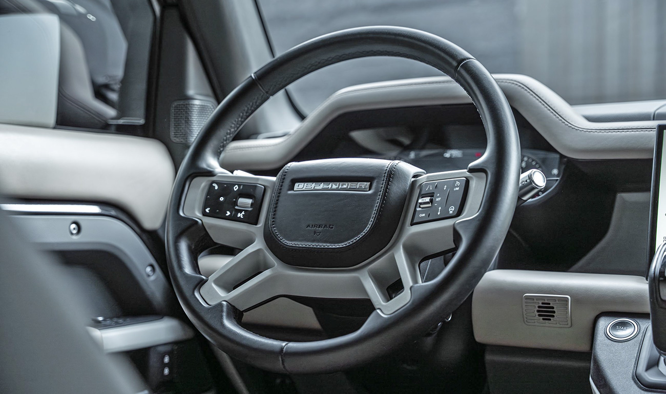 Range Rover Defender 2023 photo 6