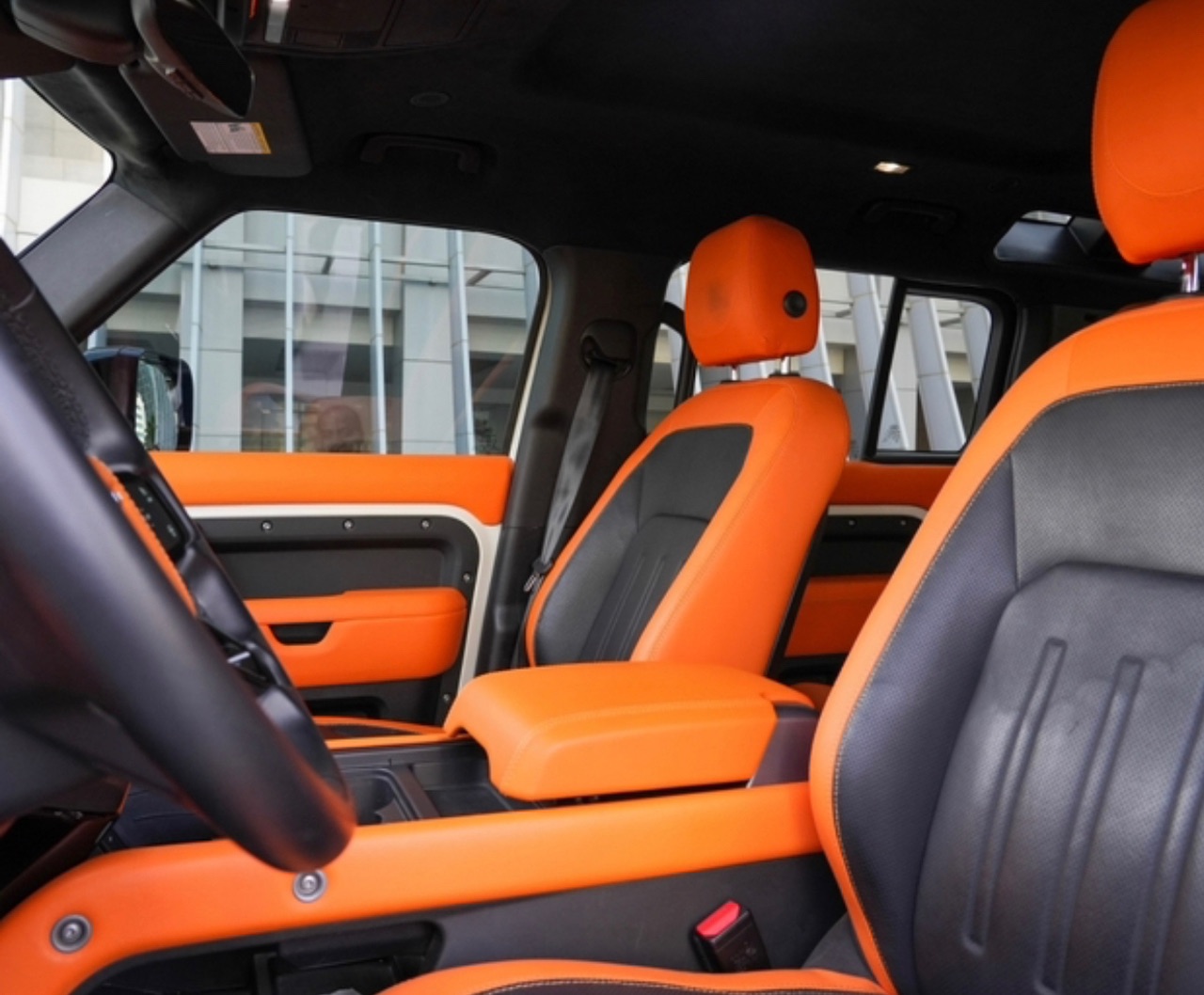 Range Rover Defender 2023 photo 5