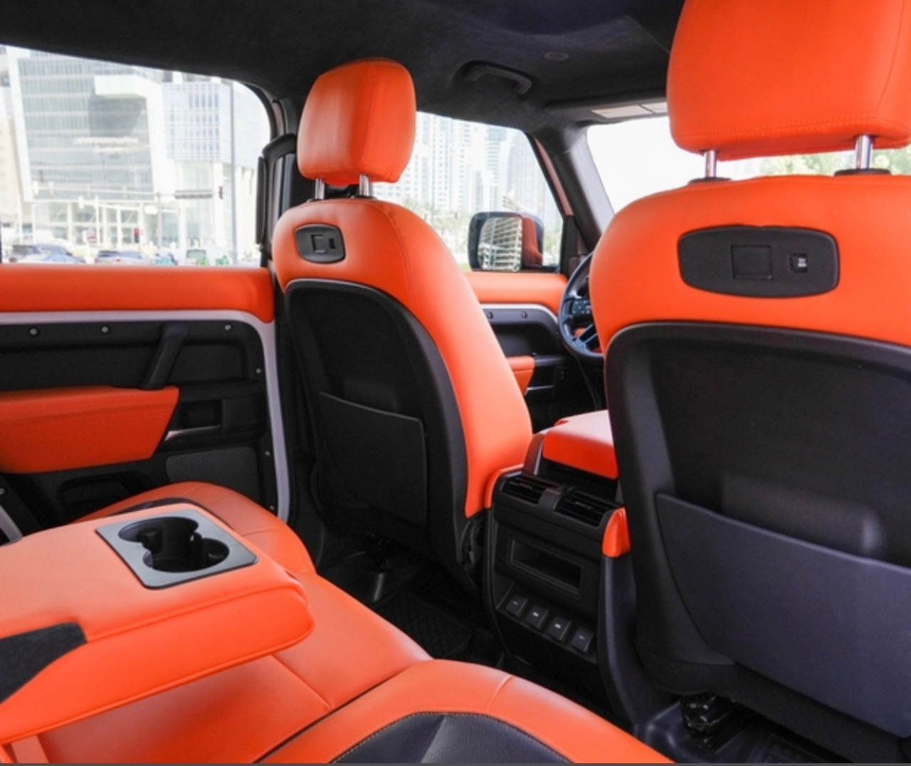 Range Rover Defender 2023 photo 6