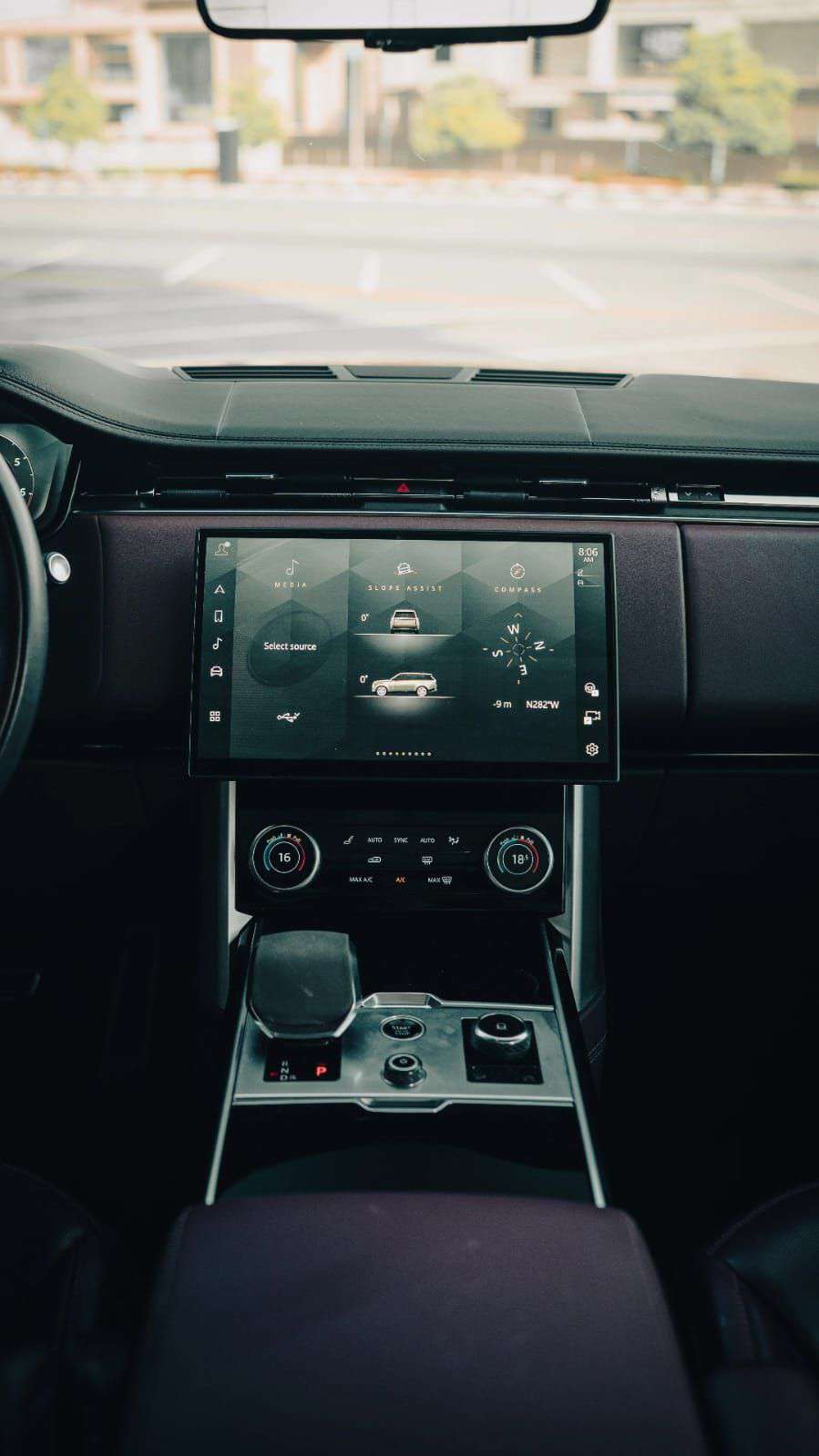 Range Rover Vogue 2024 photo 5