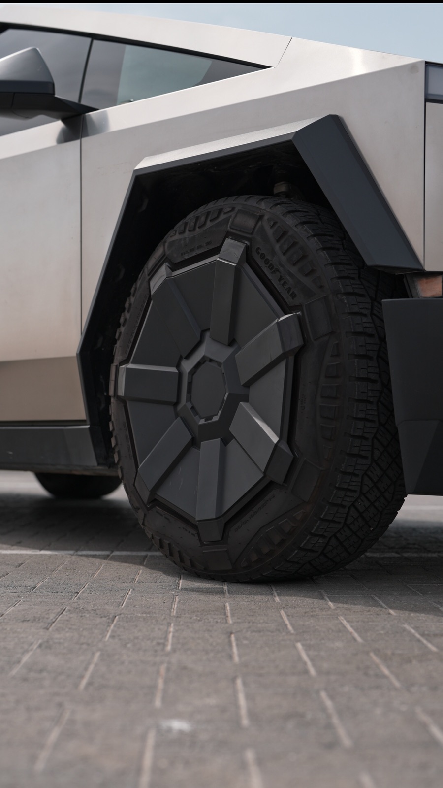 Tesla Cybertruck 2024 photo 6