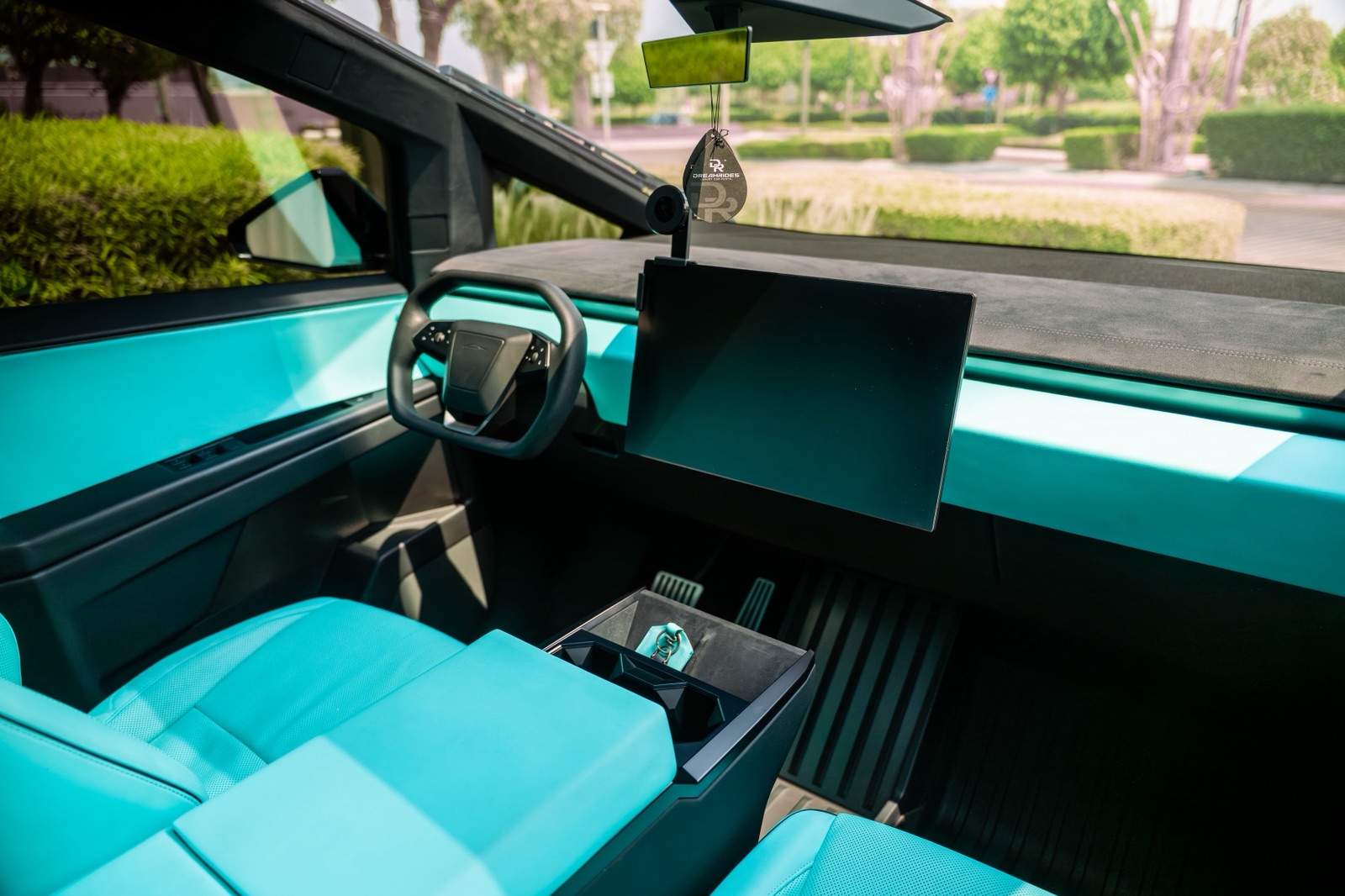 Tesla Cybertruck 2024 photo 5