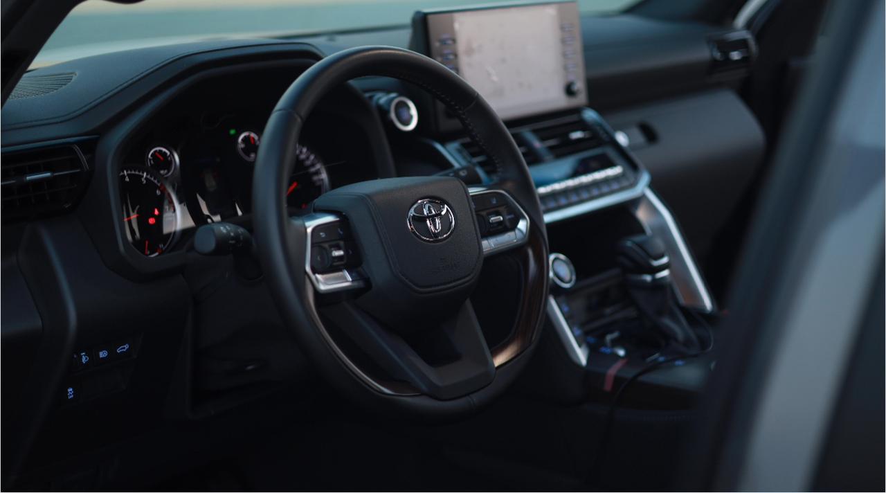 Toyota Land Cruiser 2024 photo 3