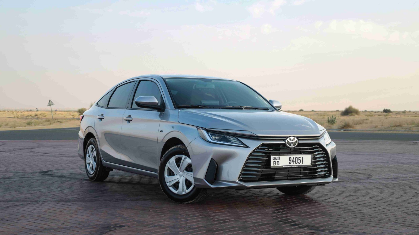 Toyota Yaris 2024 photo 2