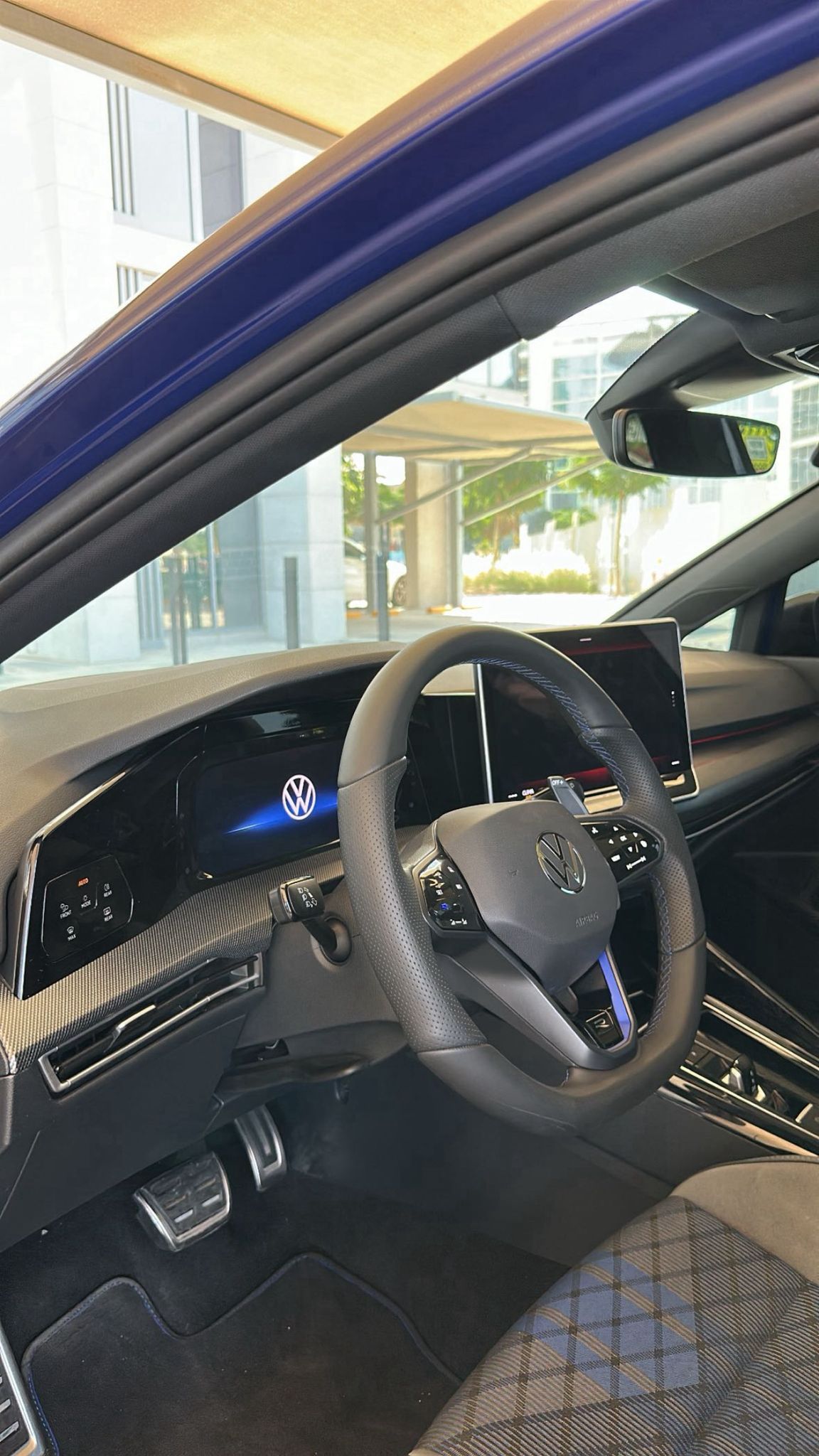 Volkswagen Golf 8 (8.5 R) 2025 photo 4