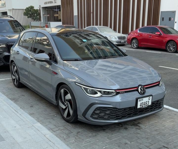 Volkswagen Golf 8 GTI 2024 photo 2
