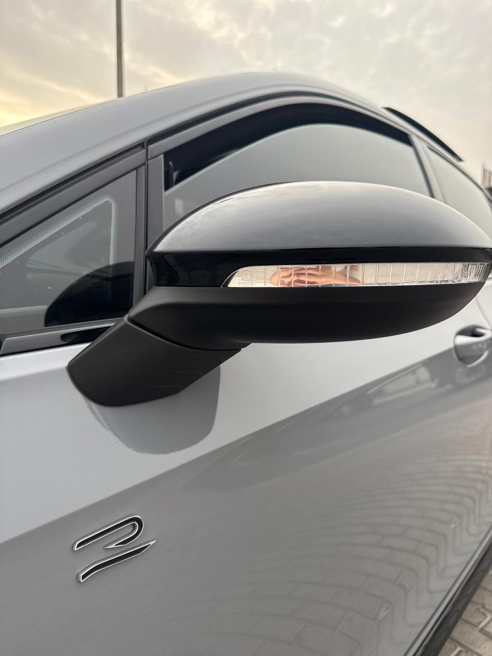 Volkswagen Golf 8 R LINE 2025 photo 4