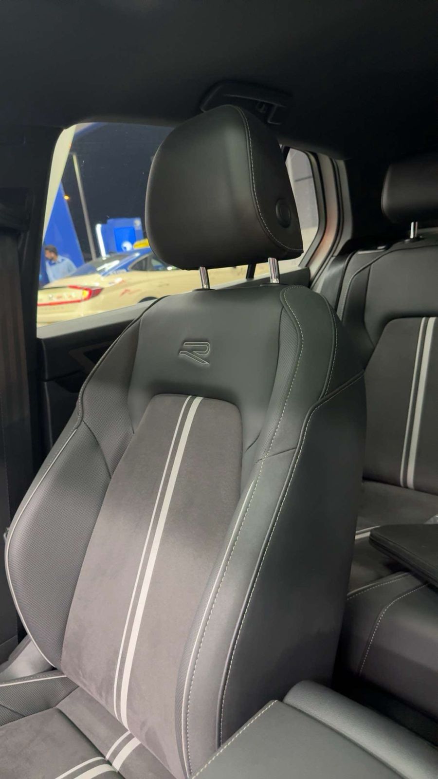 Volkswagen Golf 8 R Line 2025 photo 5